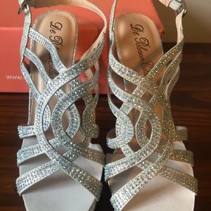 DeBlossom Silver Sparkling Platform Strappy Sandal Sz 6.5 Wedding or Party Shoes